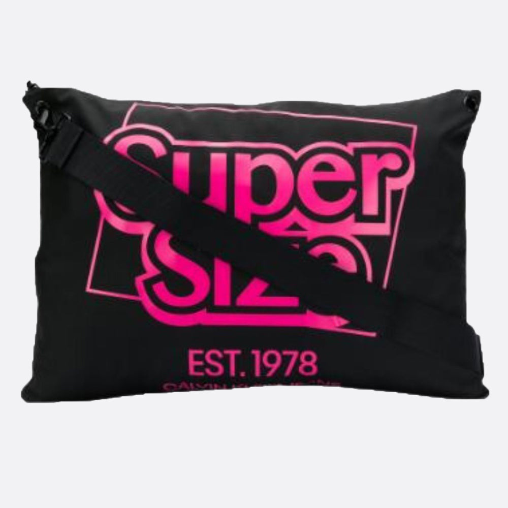 CALVIN KLEIN Supersize Shoulder Bag (11164)